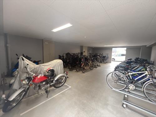 駐輪場