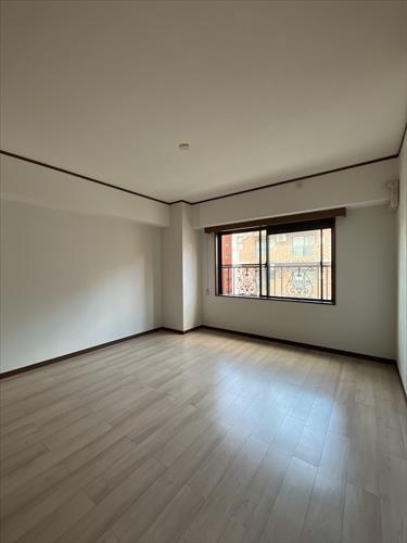 洋室約8.3帖