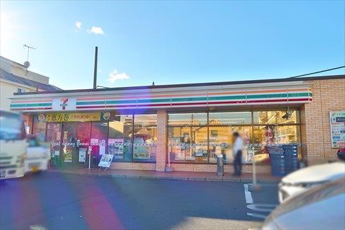 セブンイレブン藤沢片瀬山店まで290m