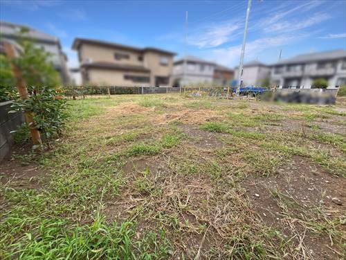 現地（手前）（2025年9月撮影）