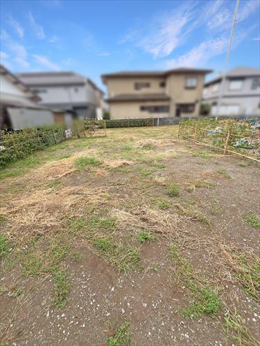 現地（手前）（2025年9月撮影）