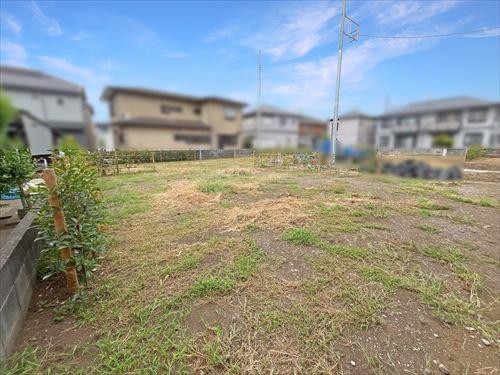 現地（手前）（2025年9月撮影）