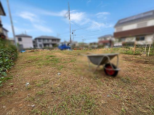 現地（手前）（2025年9月撮影）