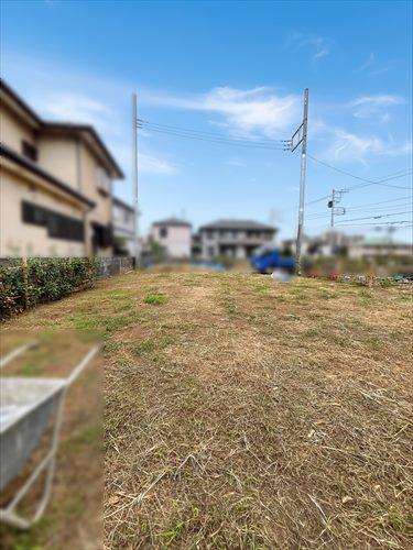 現地（手前）（2025年9月撮影）