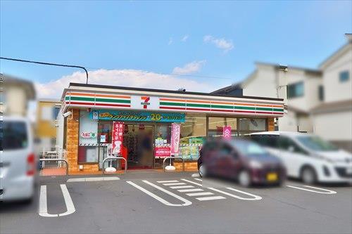 セブンイレブン茅ヶ崎本村3丁目店240m