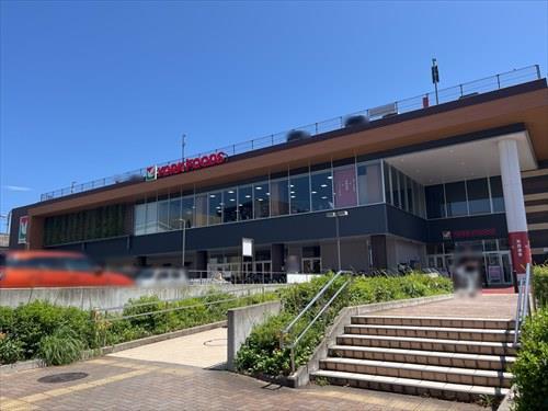 ヨークフーズ上大岡店まで260ｍ