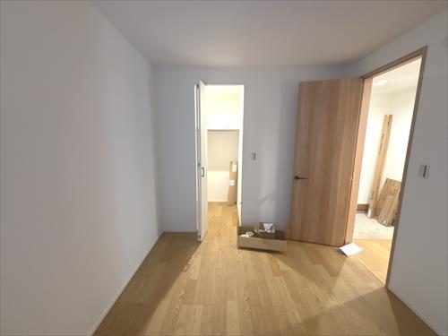 1階西側洋室（約5.2帖）