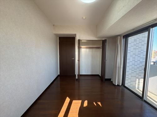 洋室　6.1帖　クローゼット