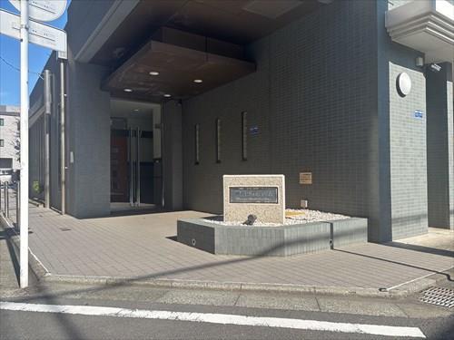 現地外観（2025年11月撮影）