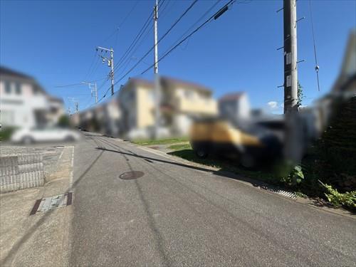 前面道路含む現地（2025年10月撮影）
