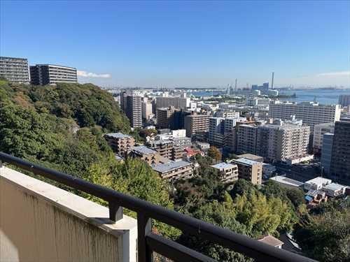 リビング南東側バルコニーからの眺望