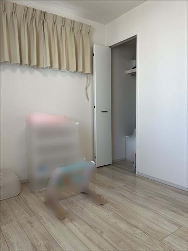 洋室 北東側 5.2帖