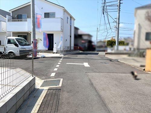 北側前面道路（2026年3月撮影）