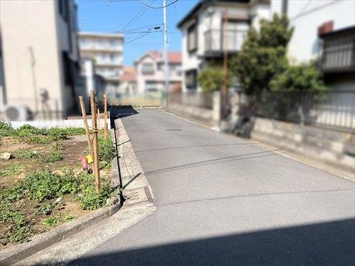 東側道路（2026年3月撮影）