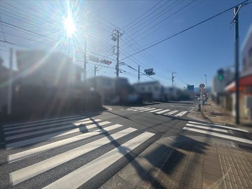 南側前面道路（2025年12月撮影）