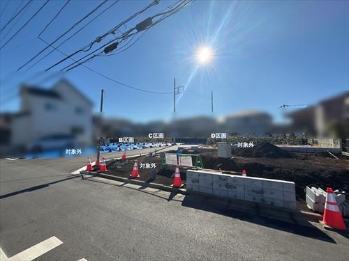 分譲地前面道路（2025年12月撮影）