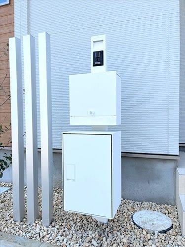 宅配ボックス付き門柱