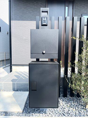 宅配ボックス付き門柱
