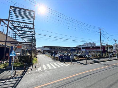 ピーコックストアまで770m