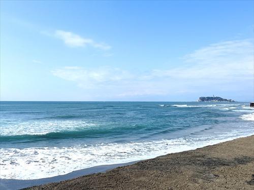 稲村ヶ崎海水浴場まで70m