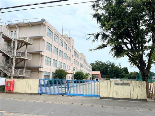 大和市立上和田中学校まで1420m 大和市立上和田中学校まで1420m