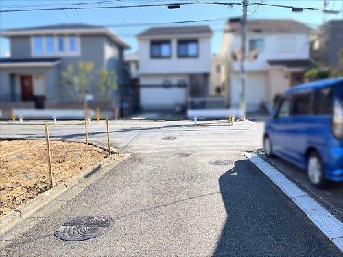 西側道路（2026年3月撮影）