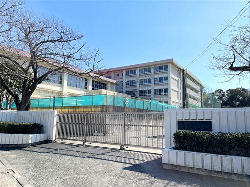 茅ヶ崎市立赤羽根中学校まで1190m