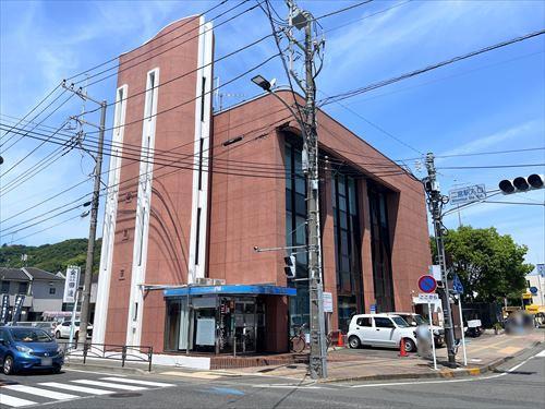 さがみ信用金庫二宮支店まで840m
