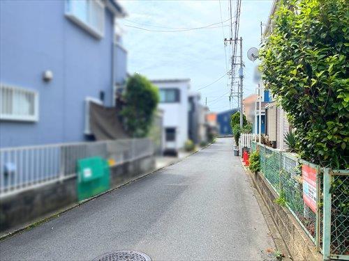 現地含む前面道路