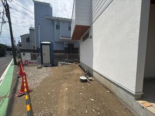 玄関前