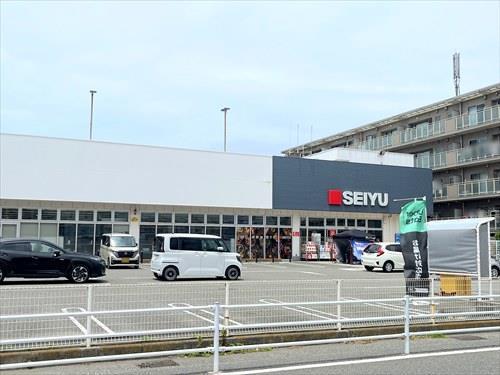 西友辻堂店まで740m