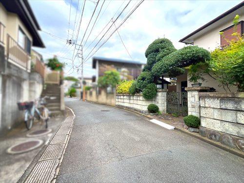 西側道路