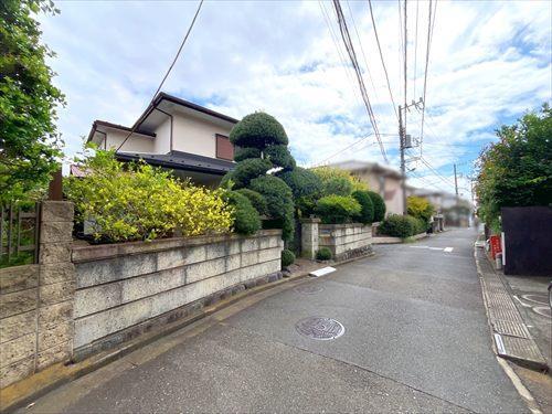 西側道路