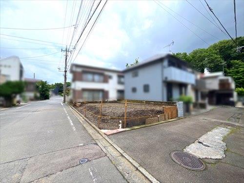 新築で未完成（2026年7月撮影）
