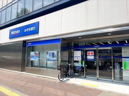 みずほ銀行四谷支店まで630m