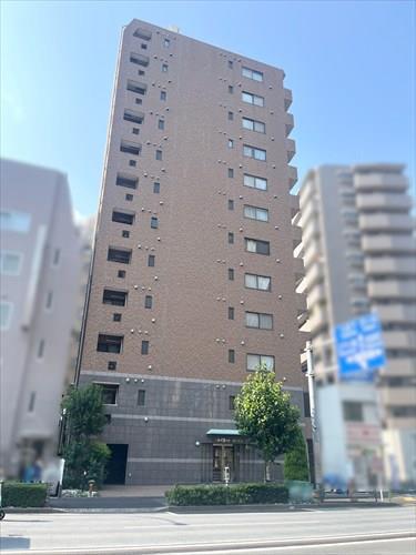 外観・前面道路（2026年7月撮影）