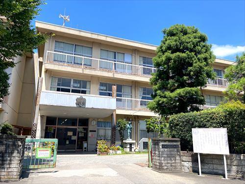 小田原市立芦子小学校まで750m 小田原市立芦子小学校まで750m