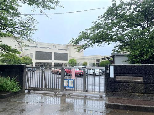 鎌倉市立西鎌倉小学校まで530m