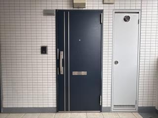 玄関前