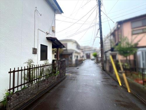 北西側道路