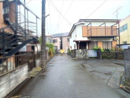 北西側道路