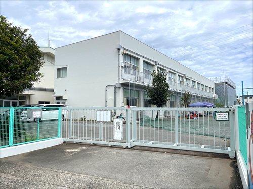 座間市立相模が丘小学校まで710m