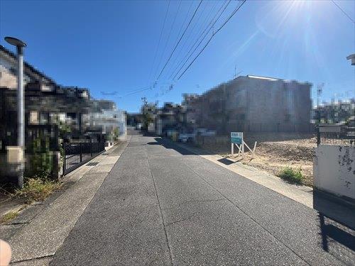 前面道路(2024年11月撮影)