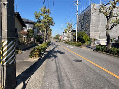 前面道路写真(2024年12月撮影)