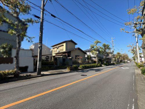 前面道路写真(2024年12月撮影)