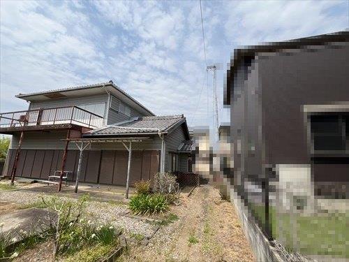 敷地内（令和7年5月撮影）