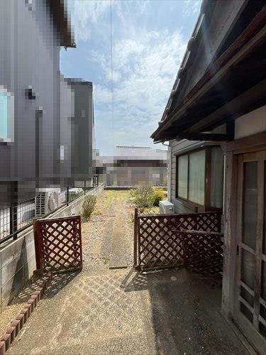 敷地内（令和7年5月撮影）