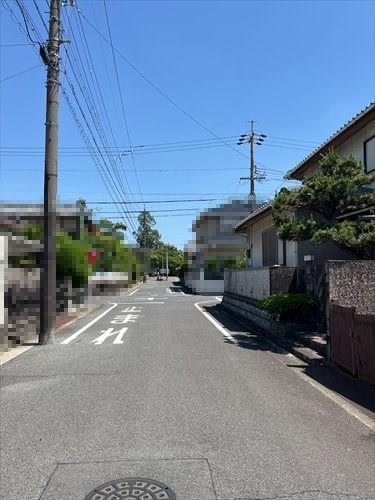 前面道路（令和7年6月撮影）