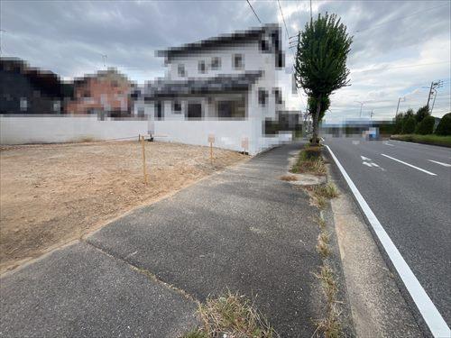 前面道路(2025年9月撮影)