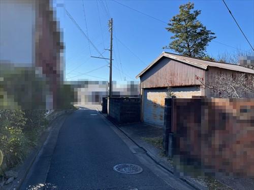 前面道路（2025年8月撮影）